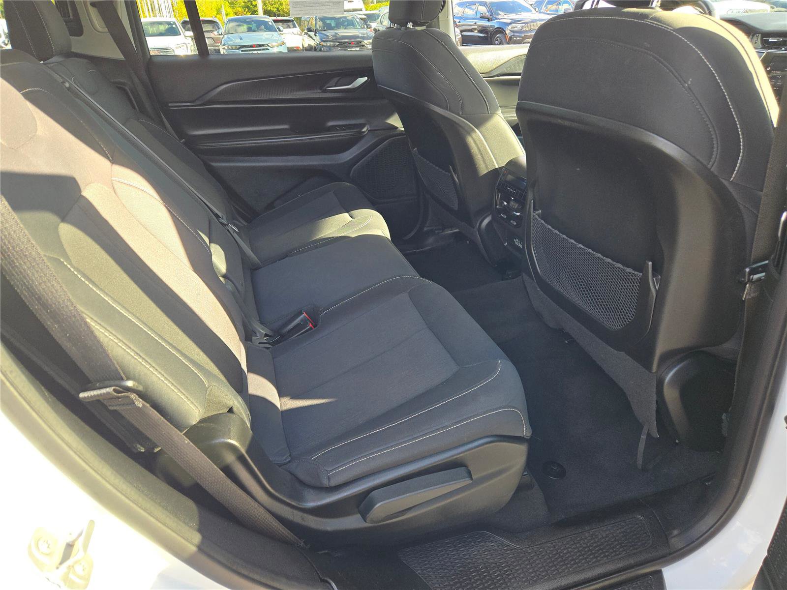 Certified 2023 Jeep Grand Cherokee L Laredo image 11