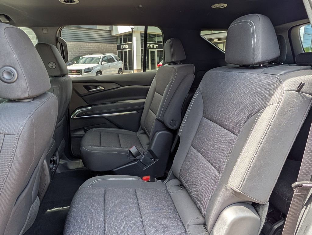 Used 2024 Chevrolet Traverse LT AWD/4WD image 27