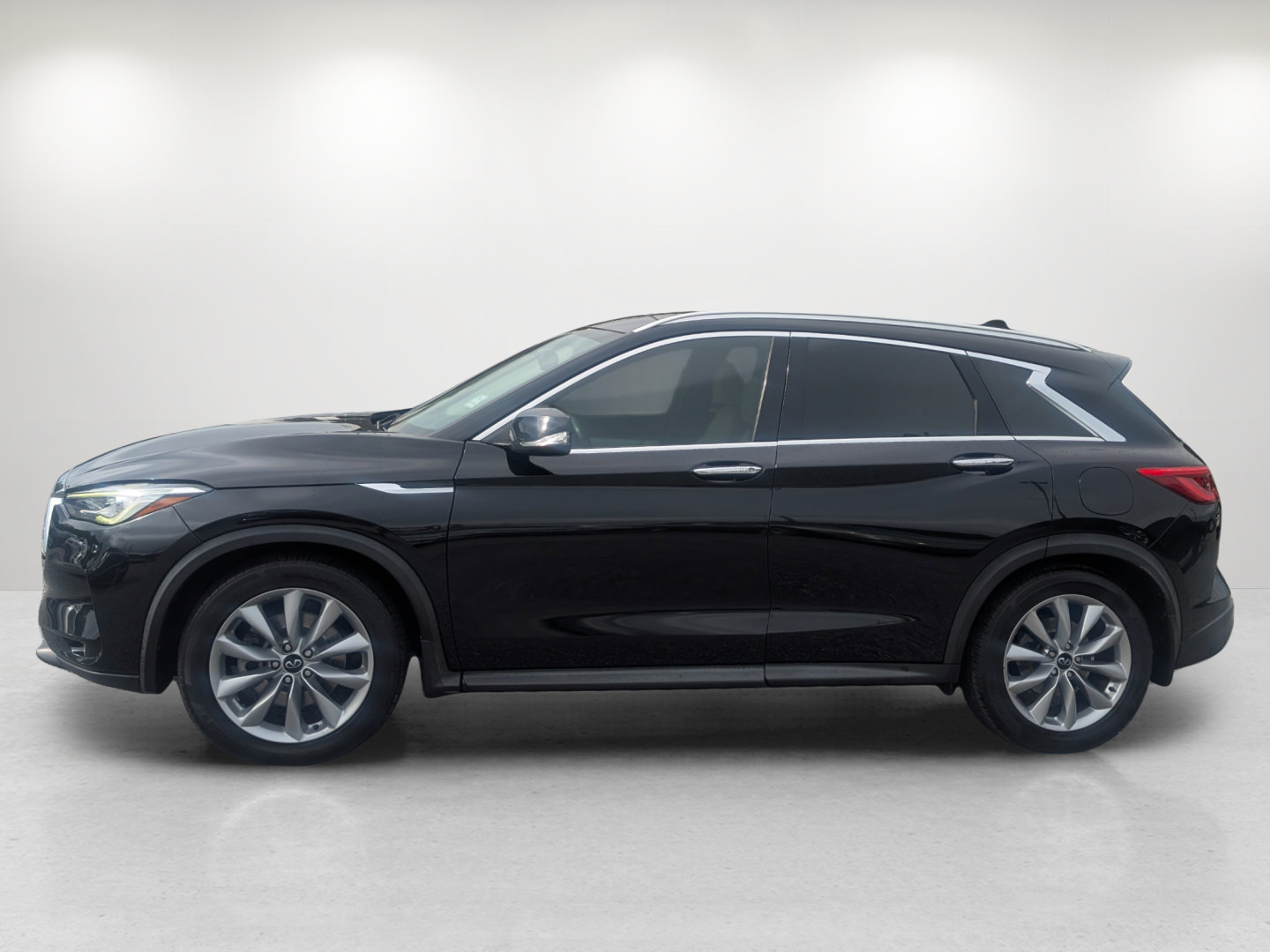Used 2020 INFINITI QX50 Luxe w/ Cargo Package AWD/4WD image 8