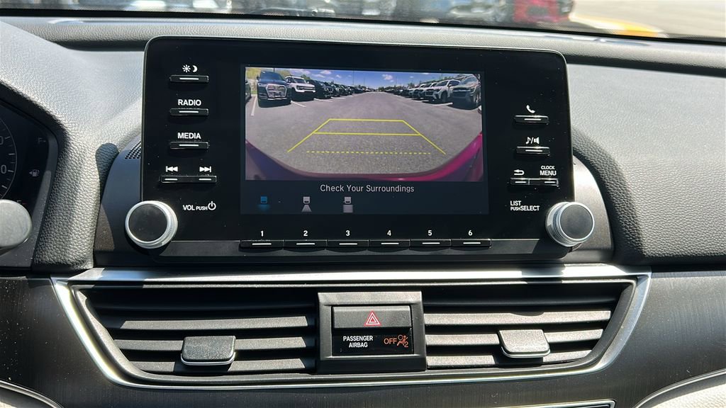 Used 2018 Honda Accord LX image 17