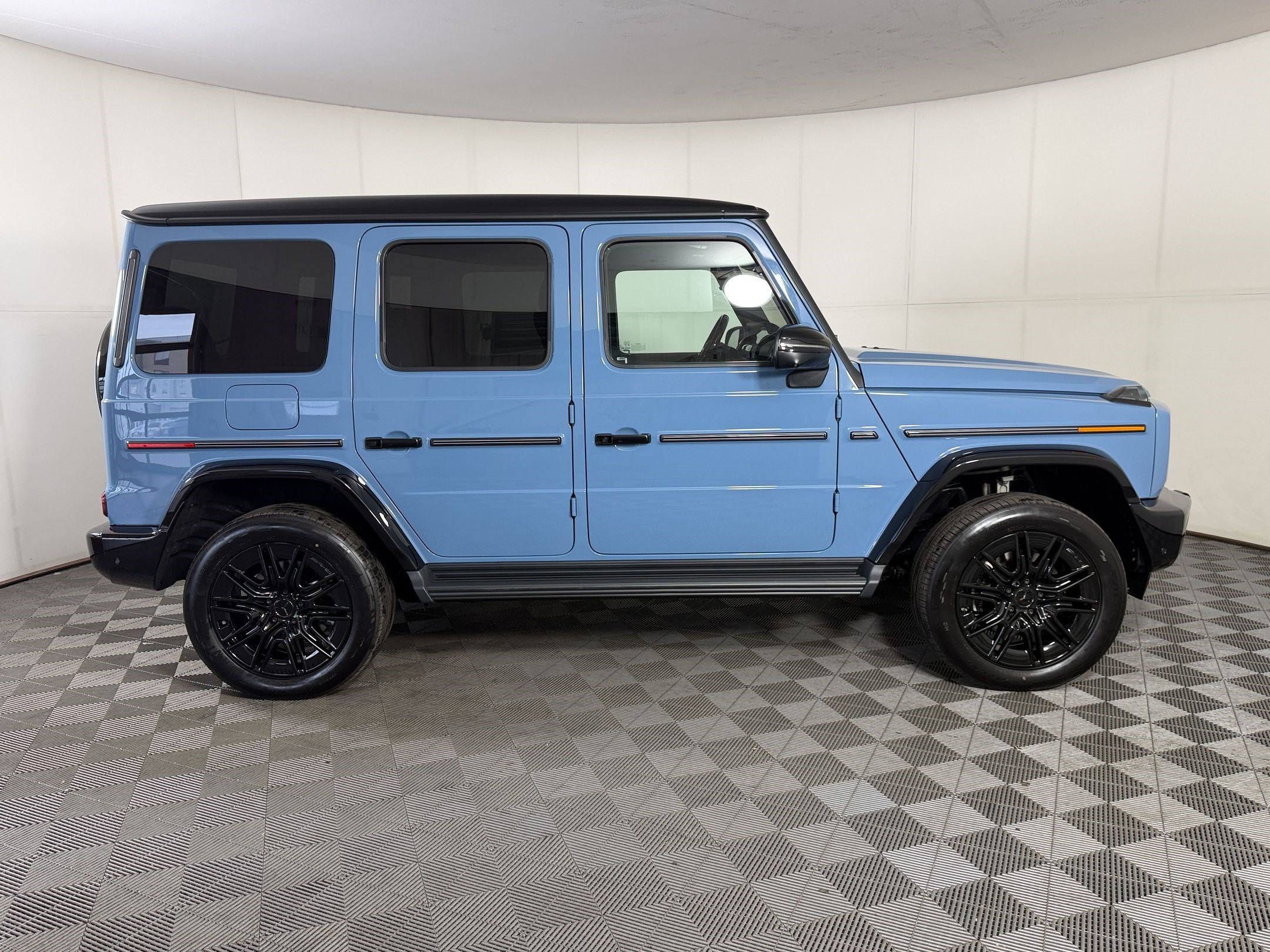 New 2027 Mercedes-Benz G 580 e image 8