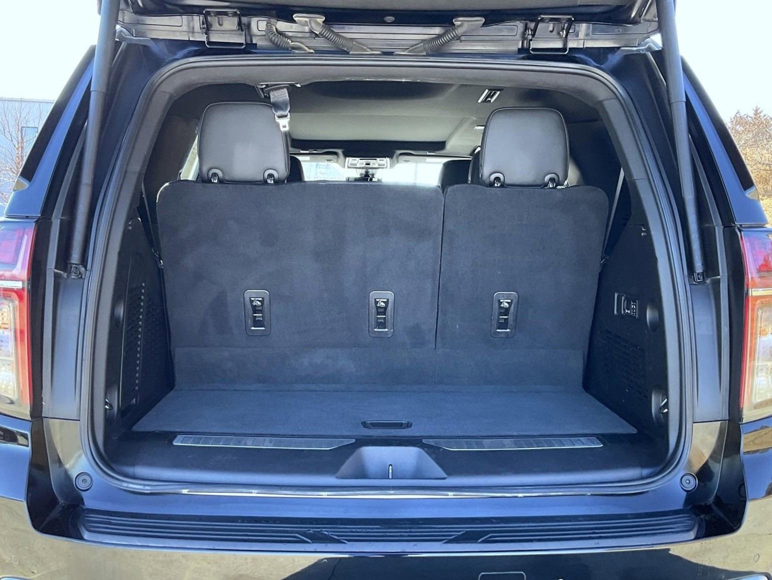 Used 2021 Chevrolet Tahoe High Country image 24