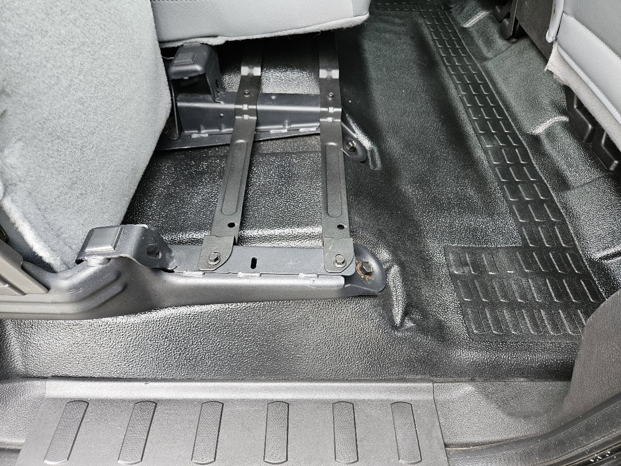 Used 2011 Ford F450 XL w/ PWR Equipment Group image 32