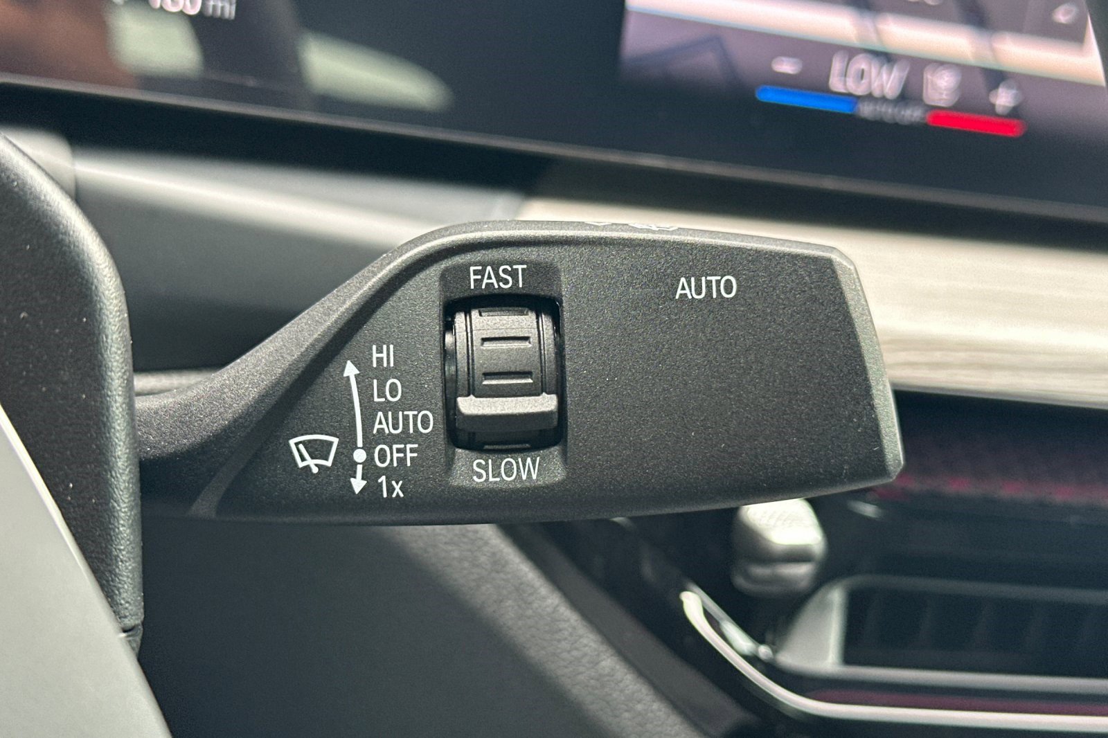 Used 2025 BMW i4 eDrive40 w/ Premium Package image 34