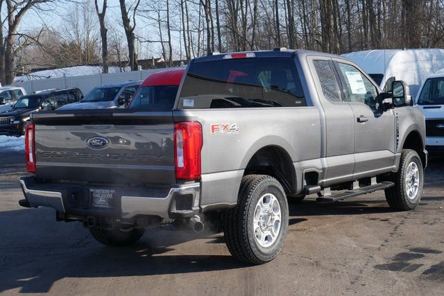 New 2026 Ford F250 XLT w/ FX4 Off-Road Package image 10