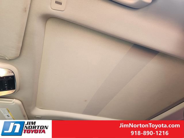 Used 2023 Chrysler 300 Touring L w/ Popular Equipment Group image 27