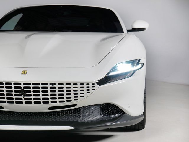 Used 2022 Ferrari Roma RWD image 31