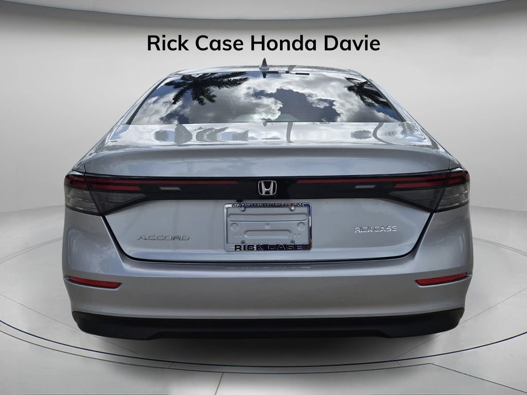 Certified 2024 Honda Accord EX image 6