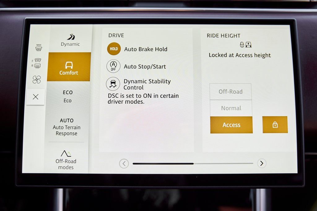 Used 2025 Land Rover Range Rover SE image 68