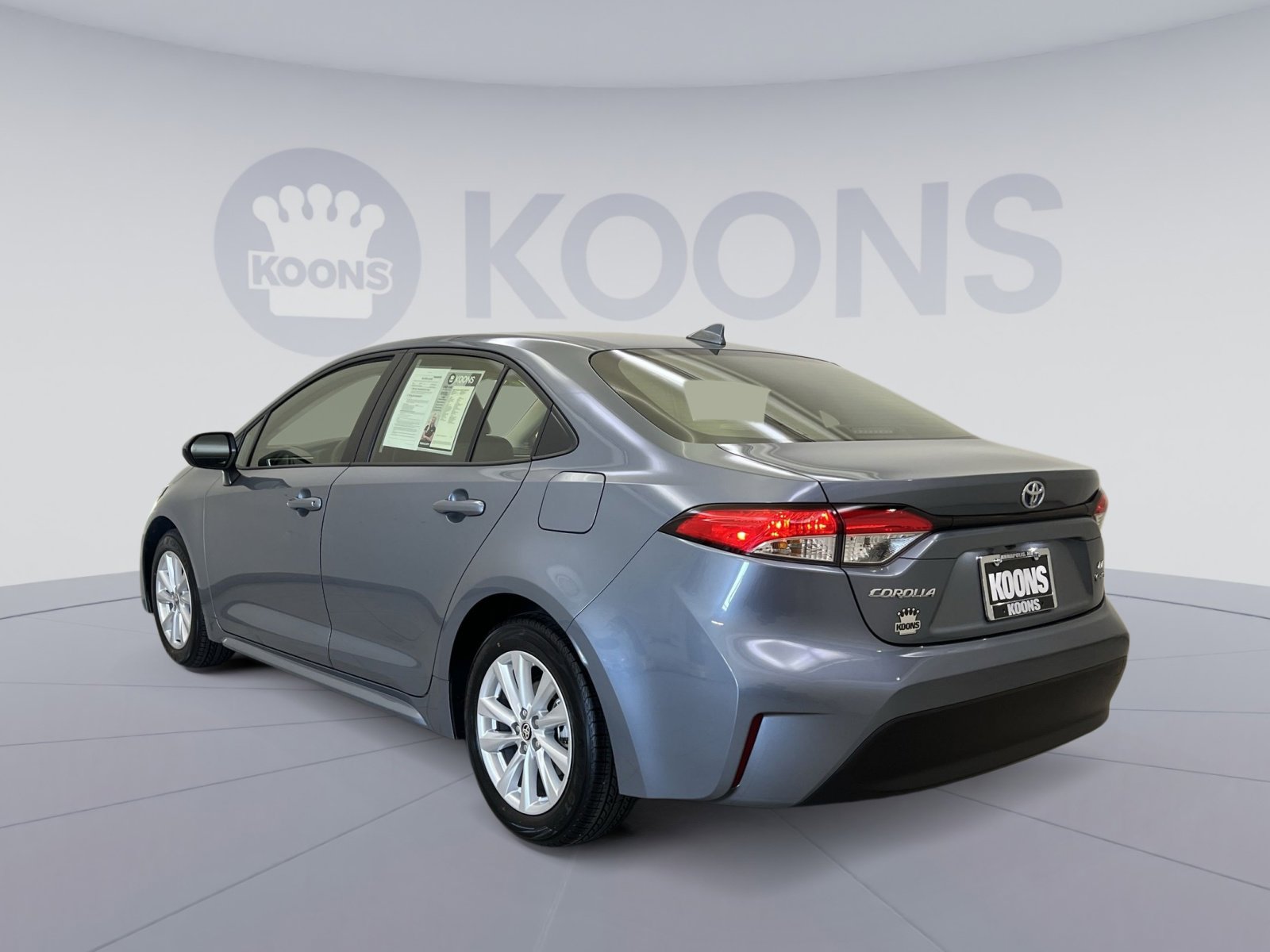 Used 2025 Toyota Corolla LE image 12