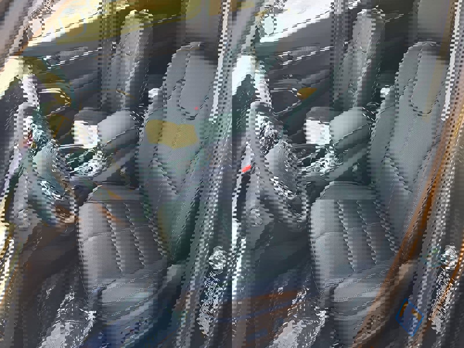 Used 2024 Kia Telluride SX w/ Towing Package image 17