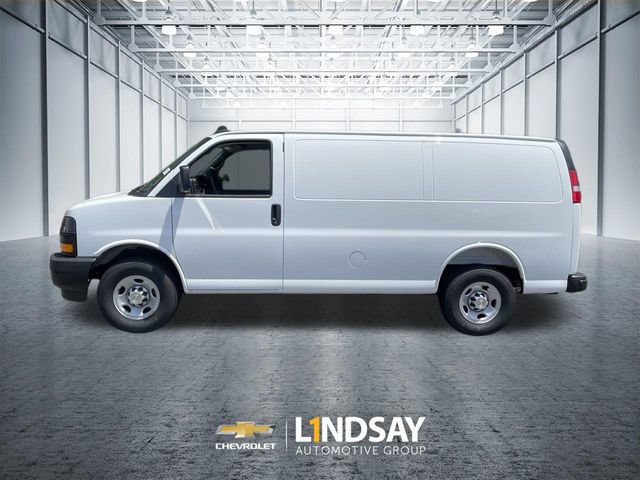 New 2026 Chevrolet Express 2500 w/ Driver Convenience Package RWD image 5