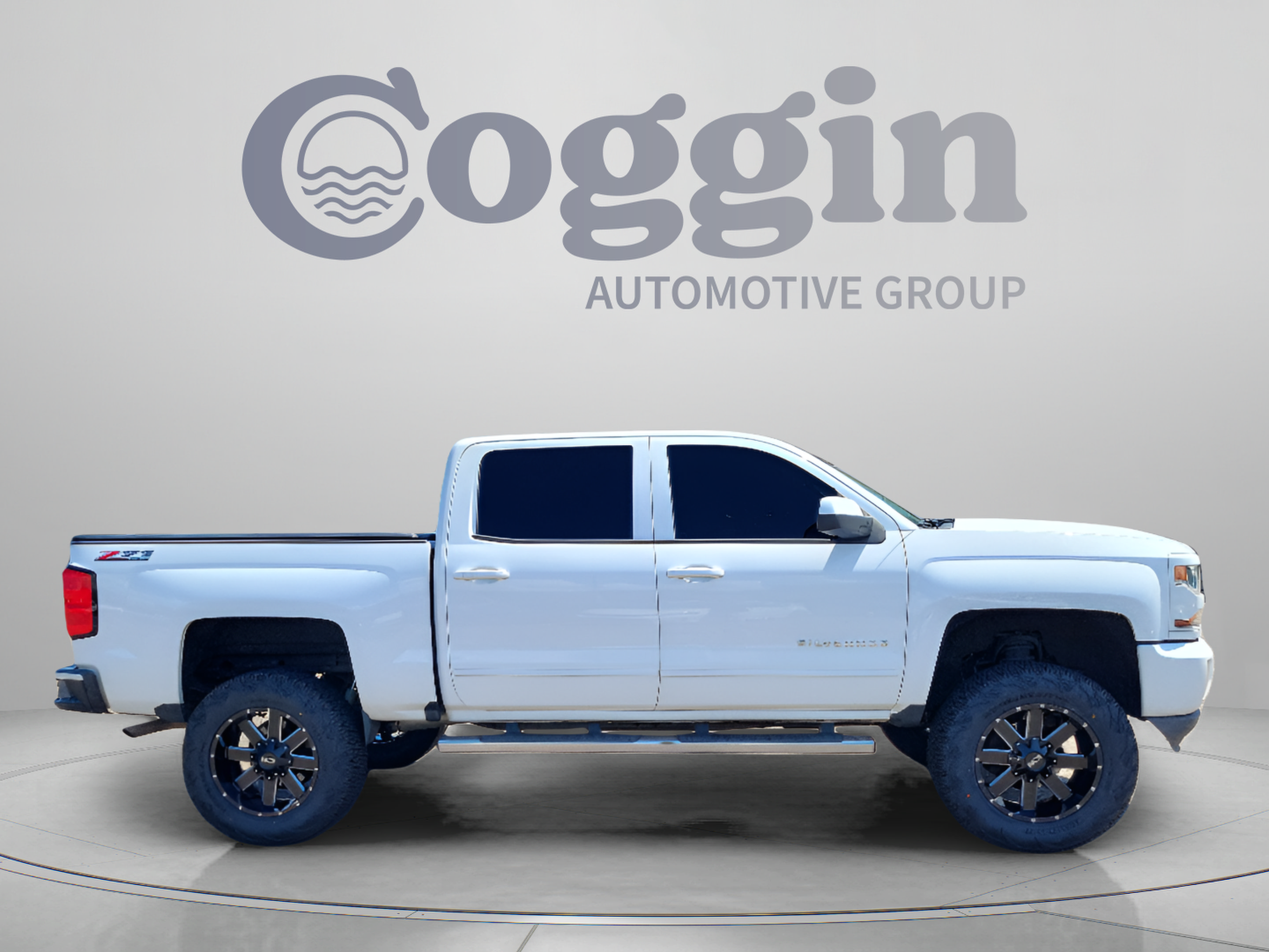 Used 2017 Chevrolet Silverado 1500 LT w/ All Star Edition AWD/4WD image 6
