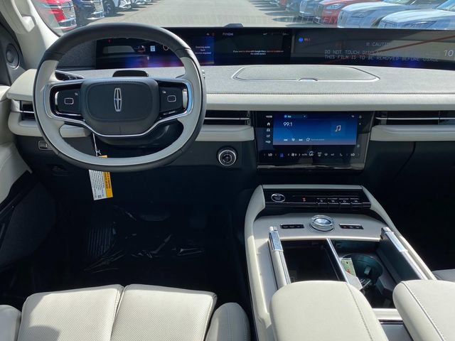 New 2026 Lincoln Navigator Reserve AWD/4WD image 6