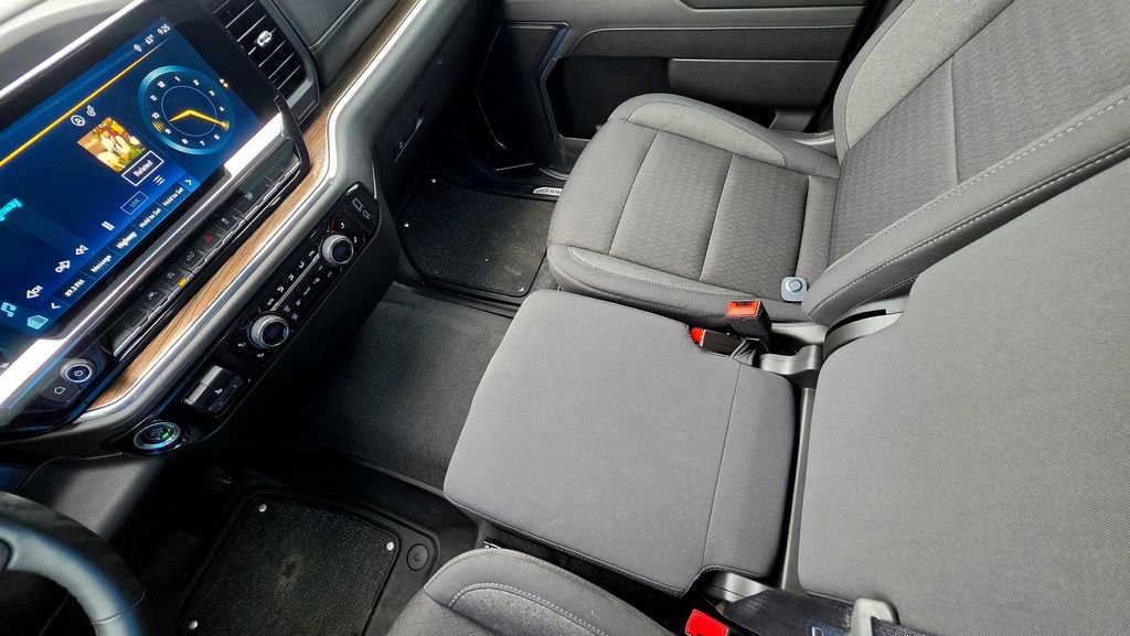 Used 2024 Chevrolet Silverado 1500 LT w/ Protection Package AWD/4WD image 40