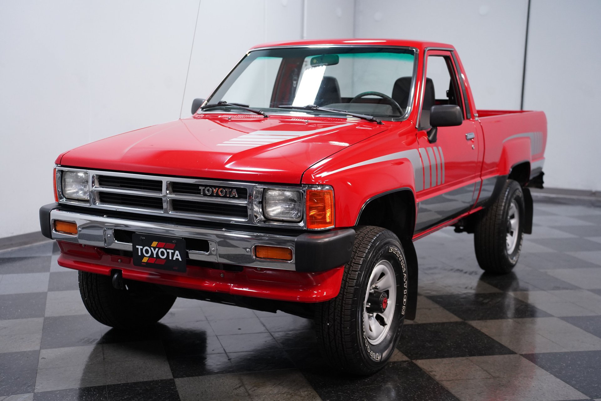 Used 1988 Toyota Pickup 4x4 Regular Cab image 17