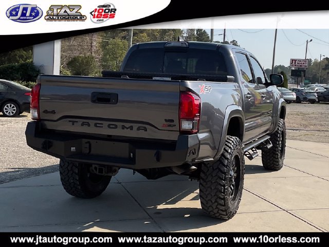 Used 2018 Toyota Tacoma SR5 AWD/4WD image 7