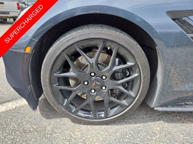 Used 2019 Chevrolet Corvette Stingray Coupe RWD image 7