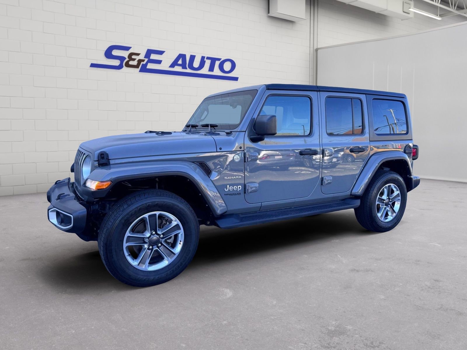 Used 2021 Jeep Wrangler Unlimited Sahara w/ Uconnect 4C Nav & Sound Group image 1