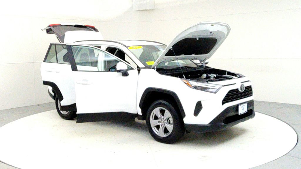 Certified 2025 Toyota RAV4 XLE AWD/4WD image 12