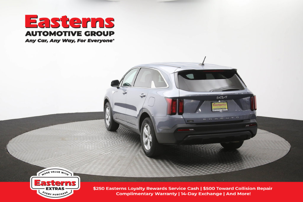Used 2022 Kia Sorento LX FWD image 64