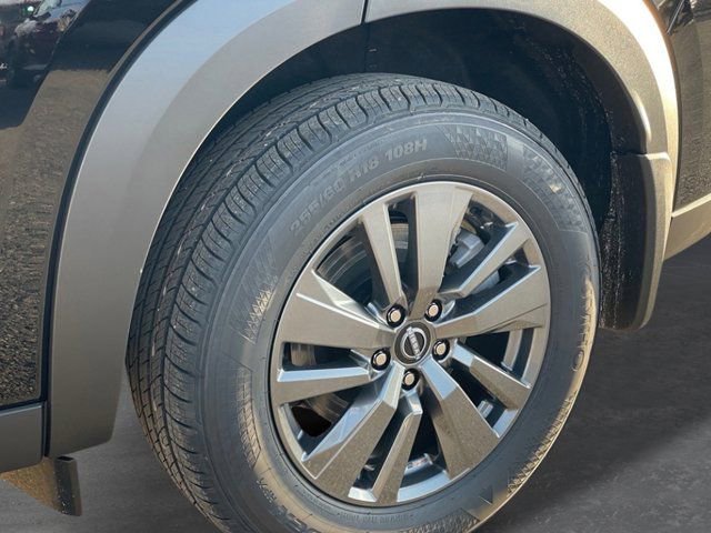 New 2026 Nissan Pathfinder SV image 9