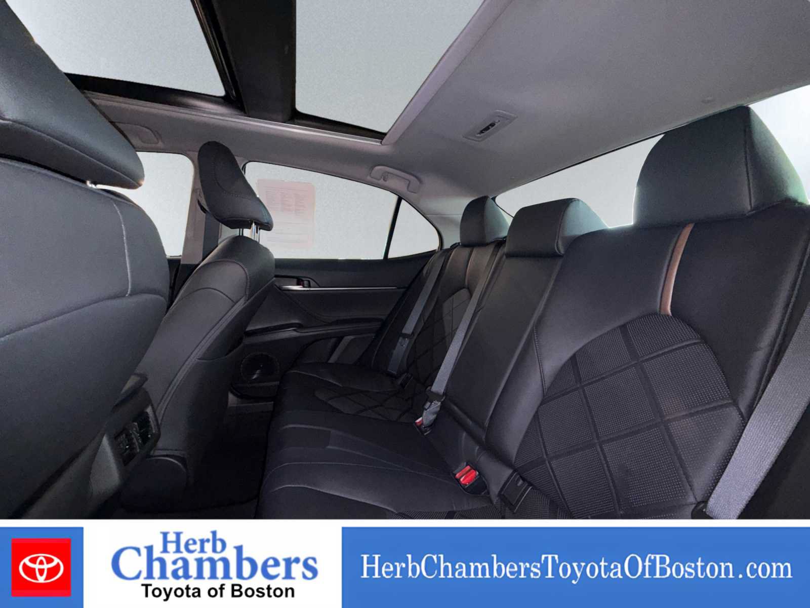 Used 2018 Toyota Camry XLE w/ Driver Assist Package FWD image 18