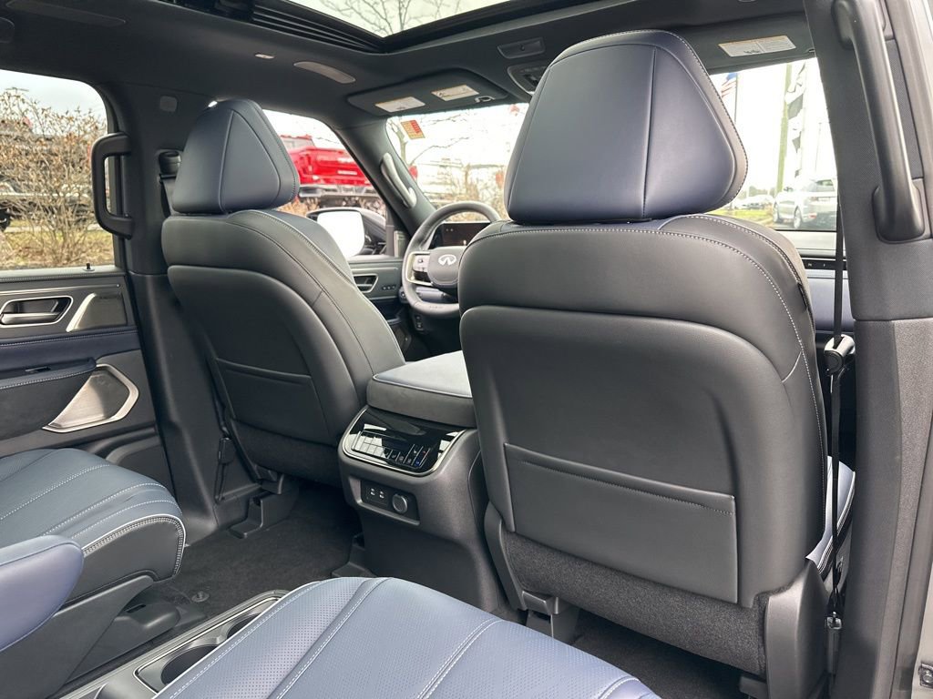 New 2026 INFINITI QX80 4WD w/ Sport Exterior Package image 23