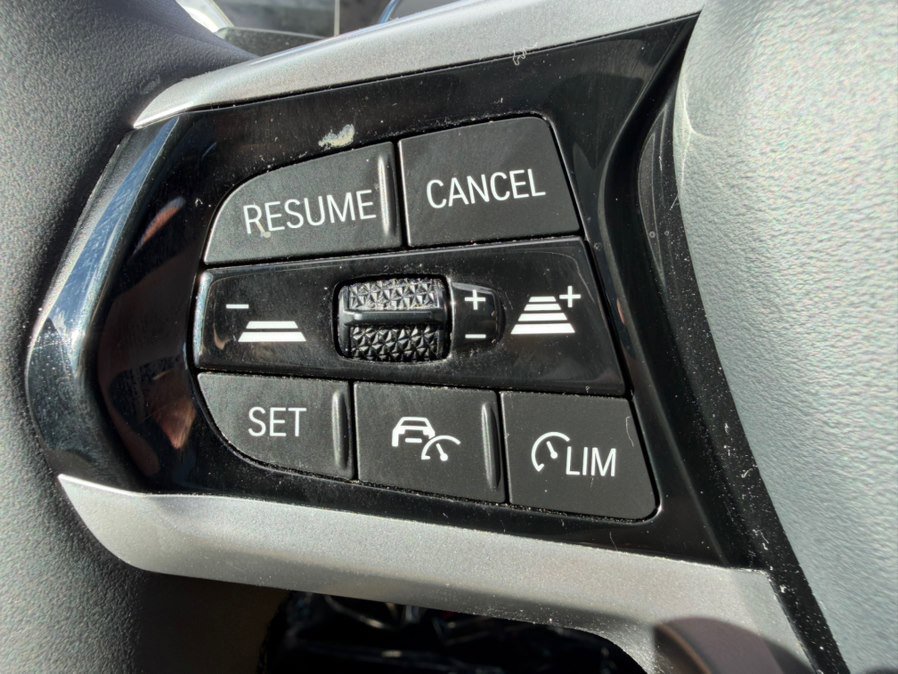 Used 2025 BMW 330i xDrive Sedan image 28