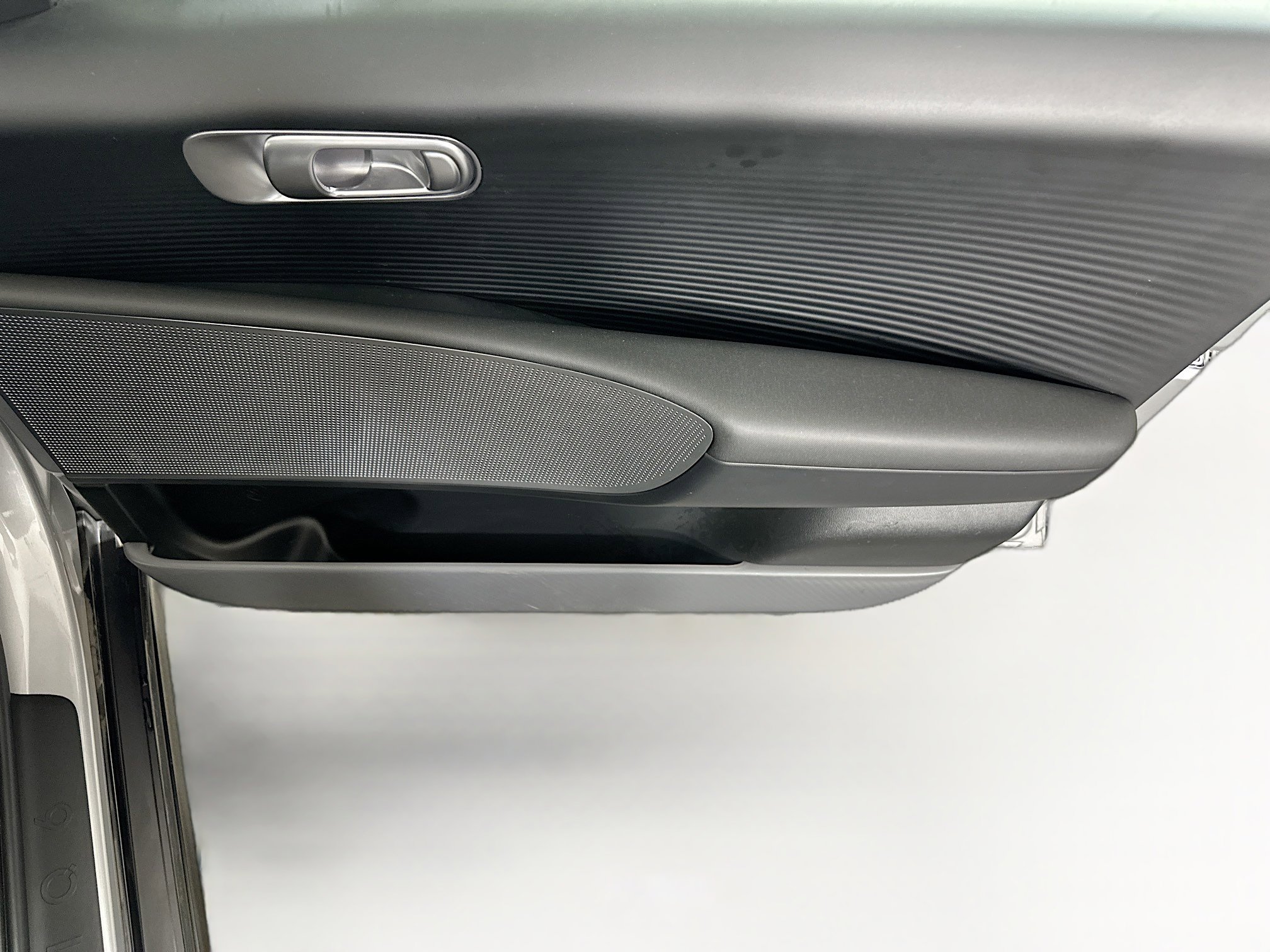 Used 2024 Hyundai Ioniq 6 SE image 31