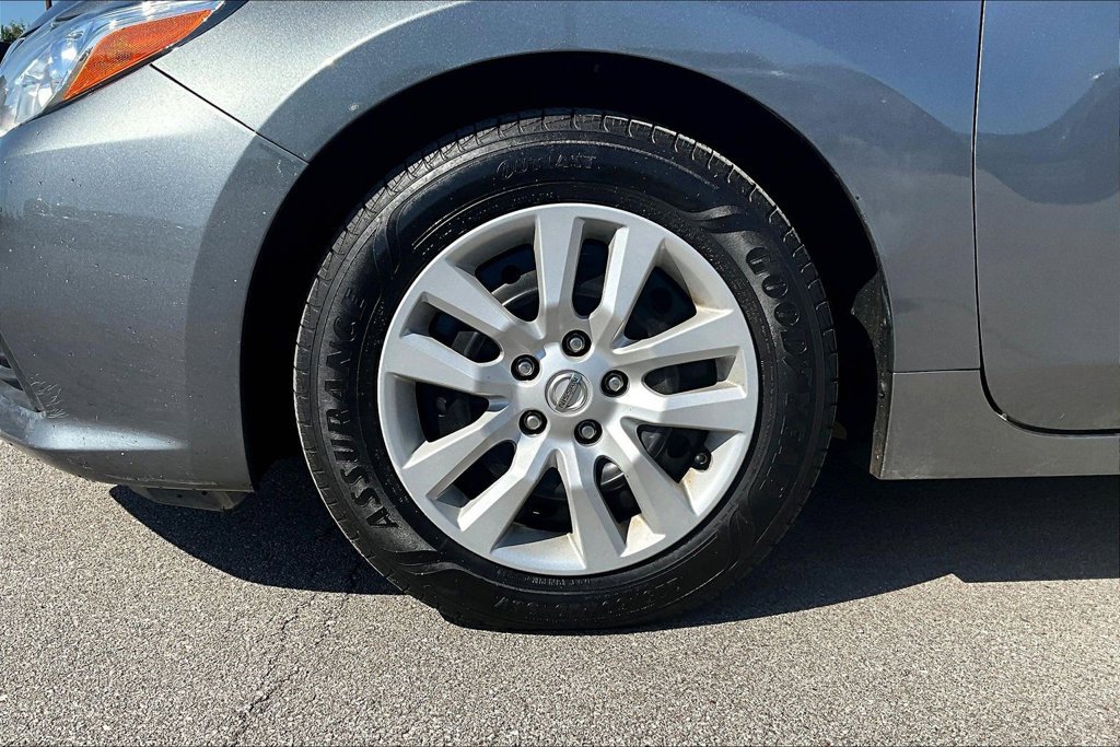 Used 2018 Nissan Altima 2.5 S w/ S Convenience Package FWD image 8