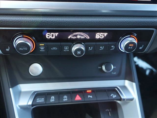 Used 2019 Audi Q3 2.0T Premium Plus image 21