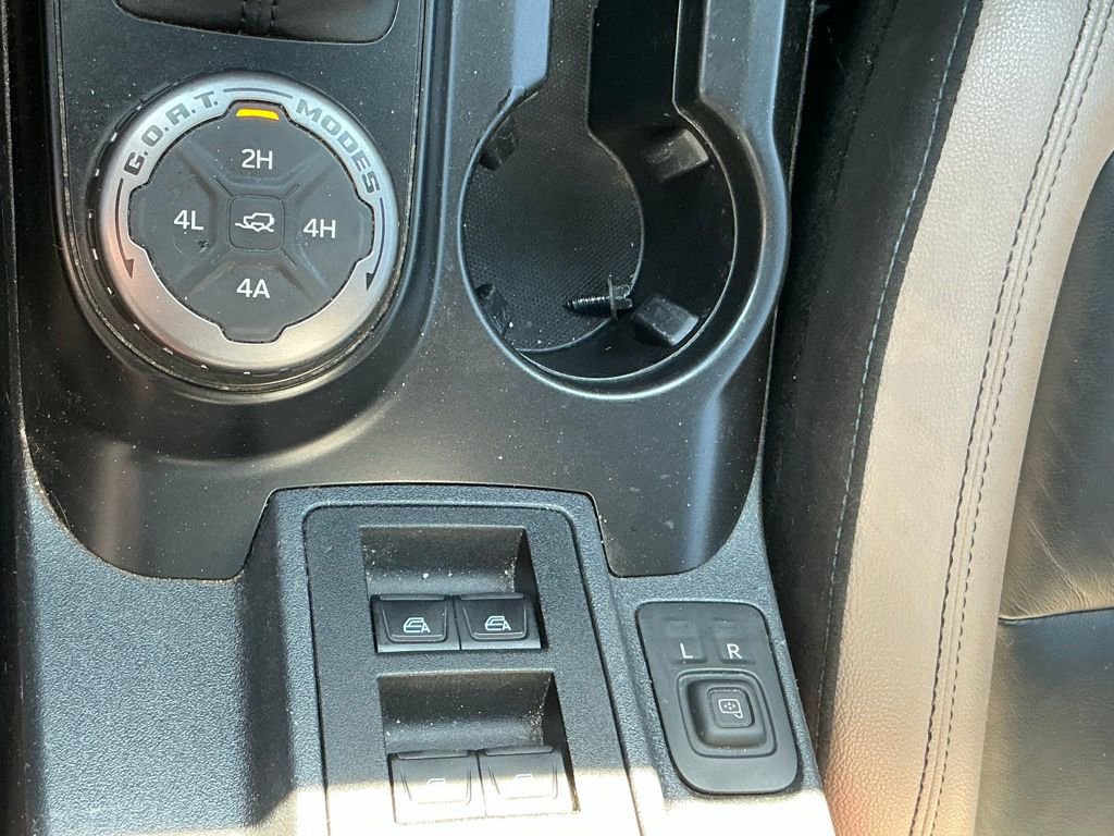 Used 2023 Ford Bronco Wildtrak image 27