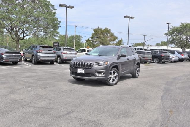 Used 2019 Jeep Cherokee Limited w/ Luxury Group AWD/4WD image 2