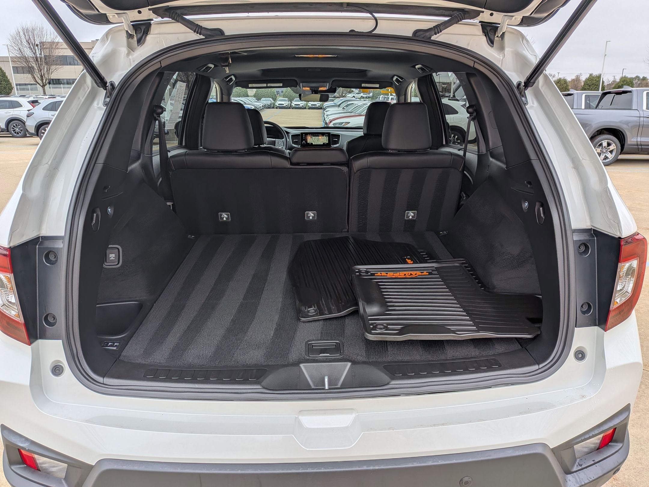 Used 2024 Honda Passport TrailSport image 28