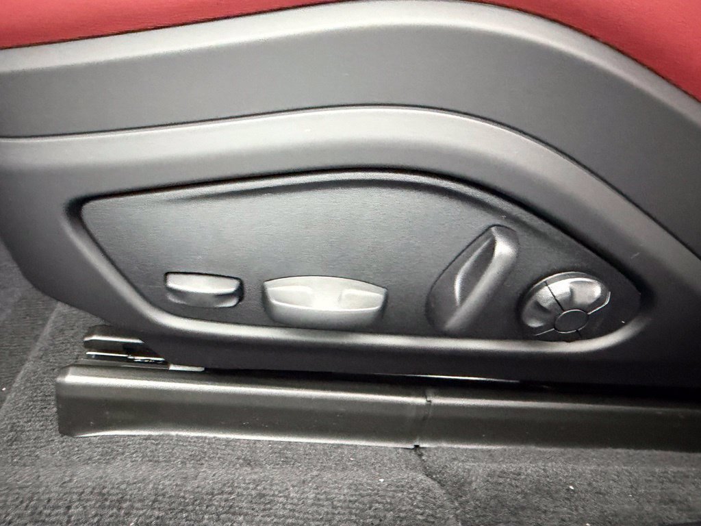 New 2026 Porsche Panamera RWD image 25