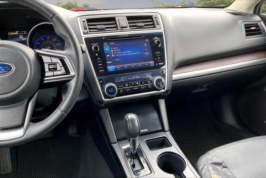 Used 2019 Subaru Outback 2.5i Limited AWD/4WD image 9