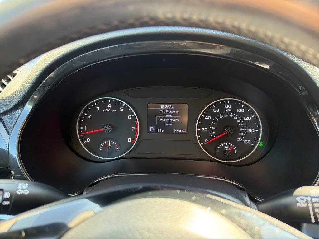 Certified 2023 Kia Seltos EX image 33