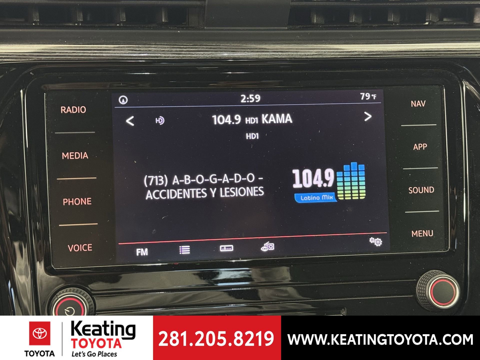 Used 2022 Volkswagen Passat 2.0T R-Line image 24