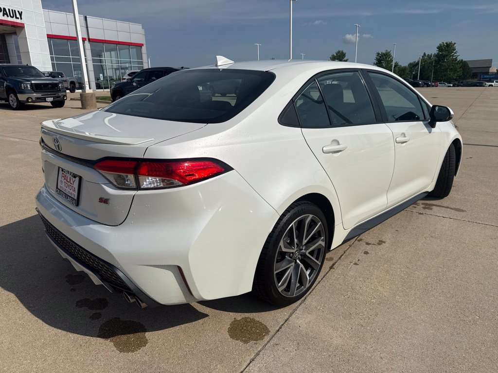 Used 2020 Toyota Corolla SE FWD image 3