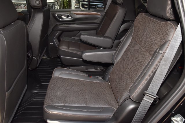Used 2021 Chevrolet Tahoe High Country w/ Premium Package AWD/4WD image 16