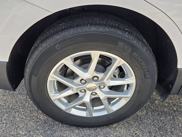Certified 2024 Chevrolet Equinox LS w/ Driver Confidence II Package FWD image 8