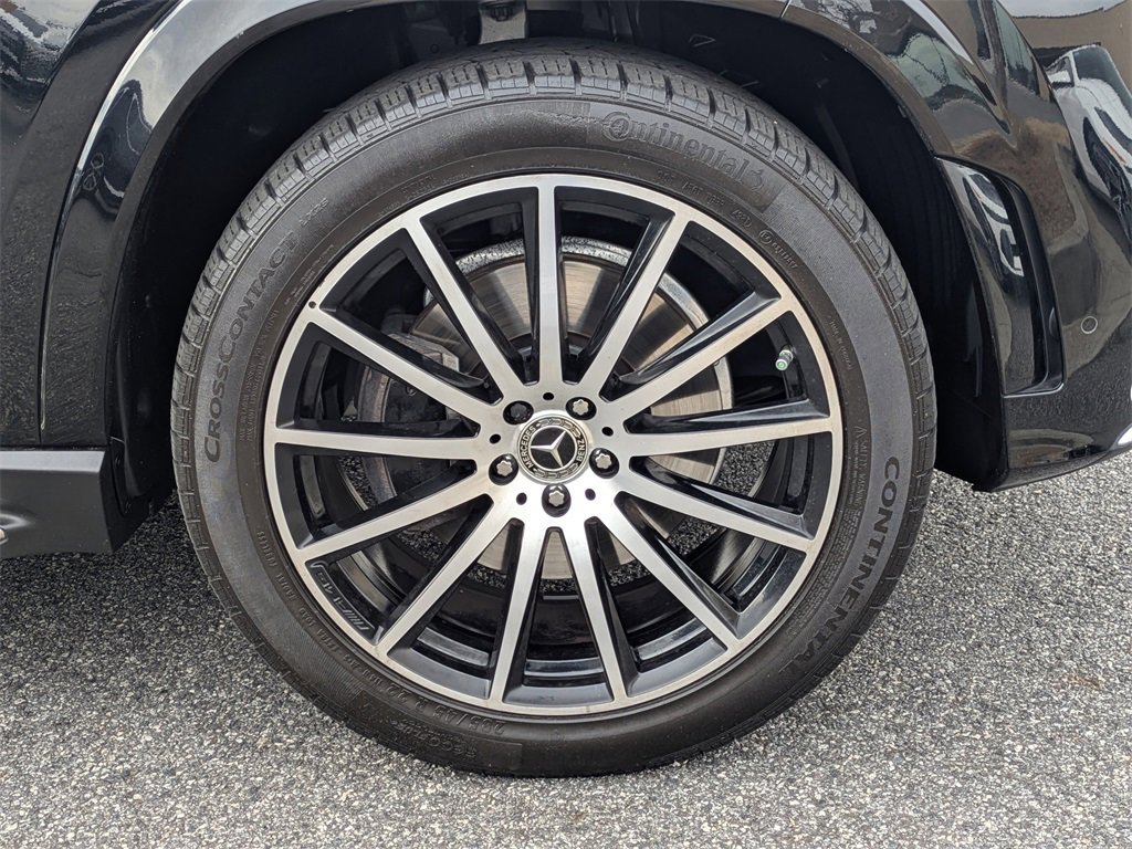 Used 2021 Mercedes-Benz GLS 580 4MATIC image 11