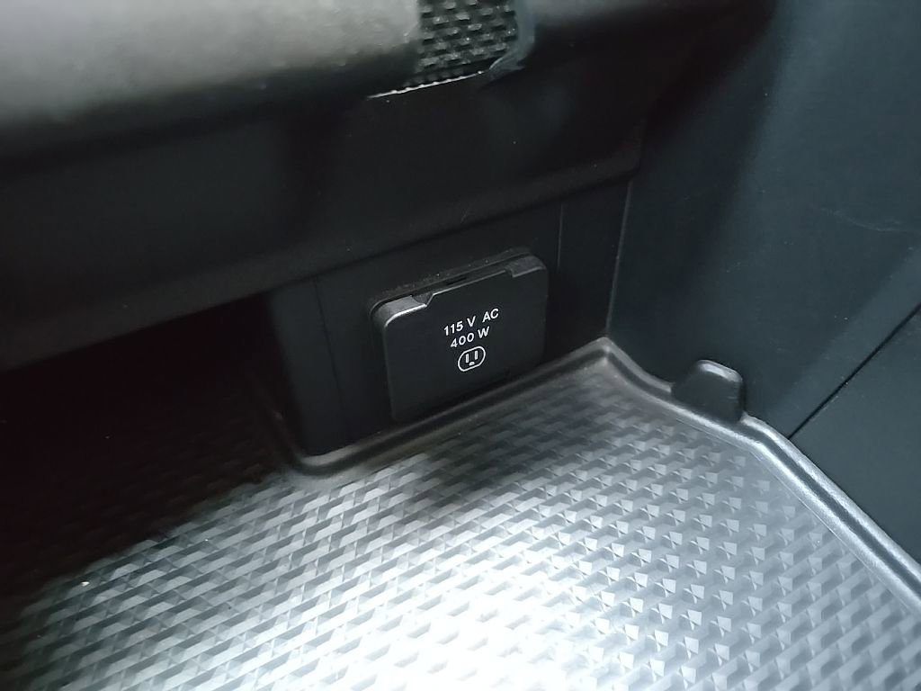 Used 2025 RAM 1500 Laramie w/ Sport Appearance Package AWD/4WD image 73