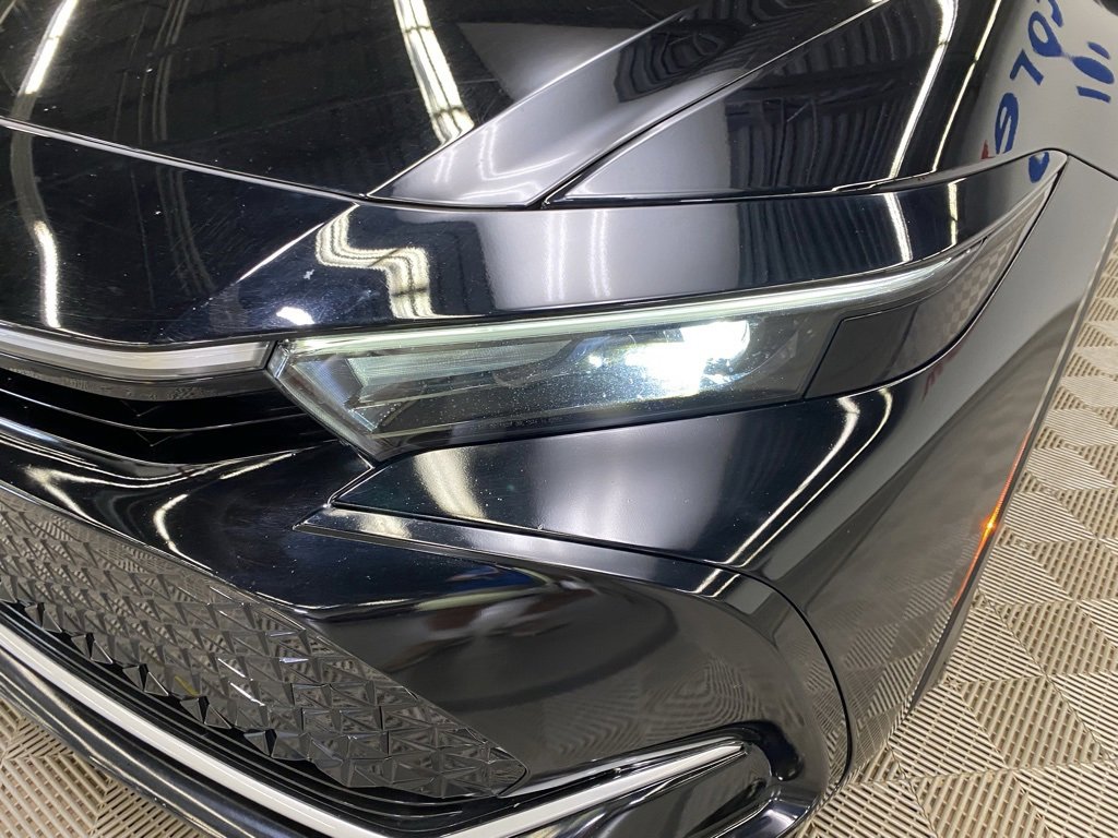 Used 2024 Toyota Crown image 7