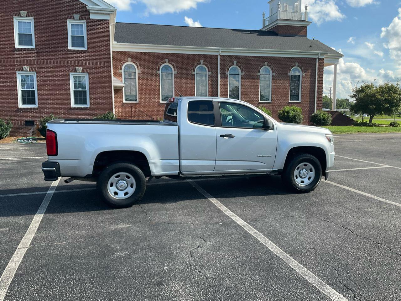 Used 2019 Chevrolet Colorado W/T RWD image 4