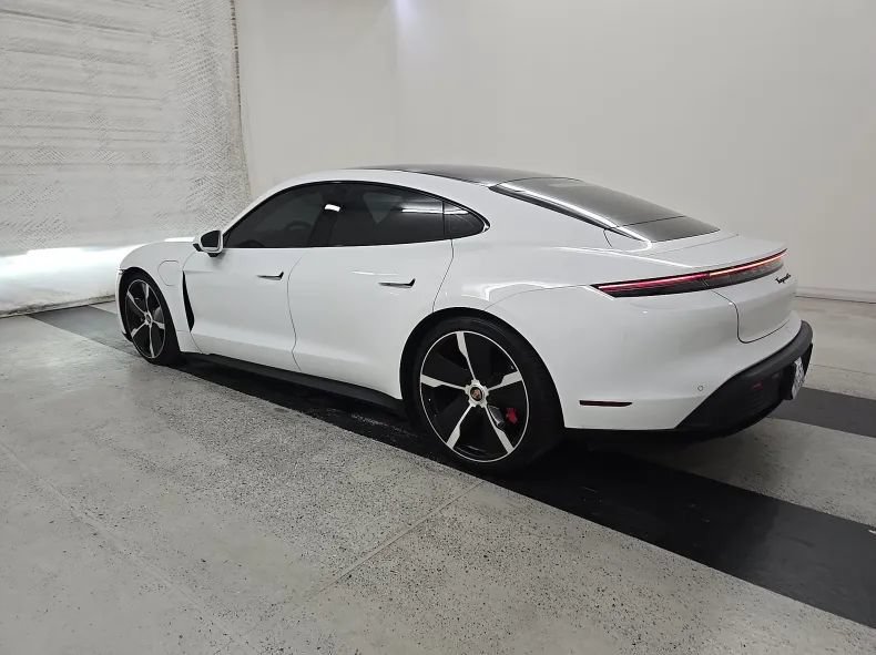 Used 2021 Porsche Taycan 4S w/ Premium Package AWD/4WD image 3