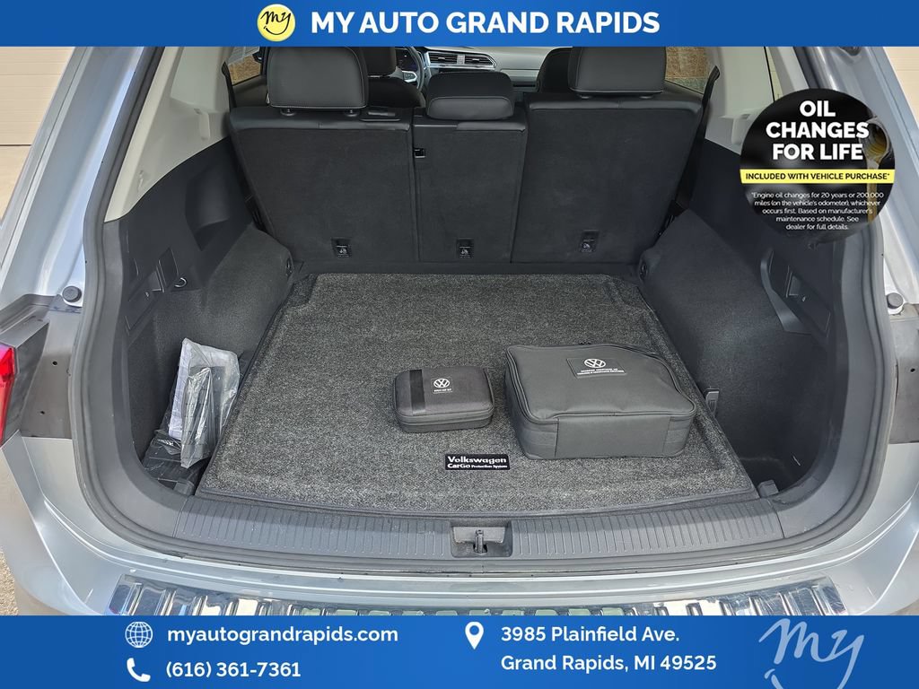 Used 2023 Volkswagen Tiguan SE AWD/4WD image 24