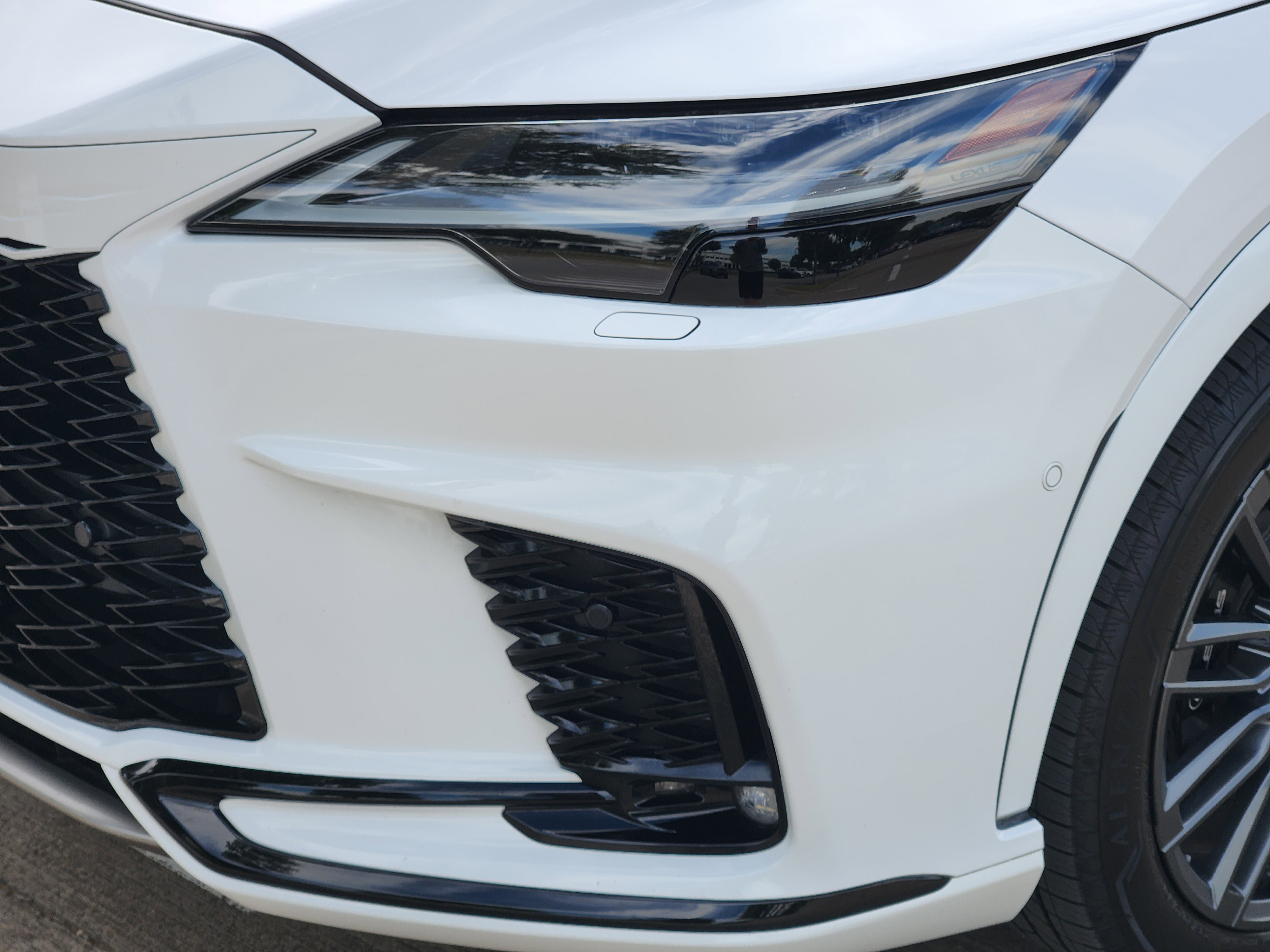 Used 2024 Lexus RX 500h F Sport image 6