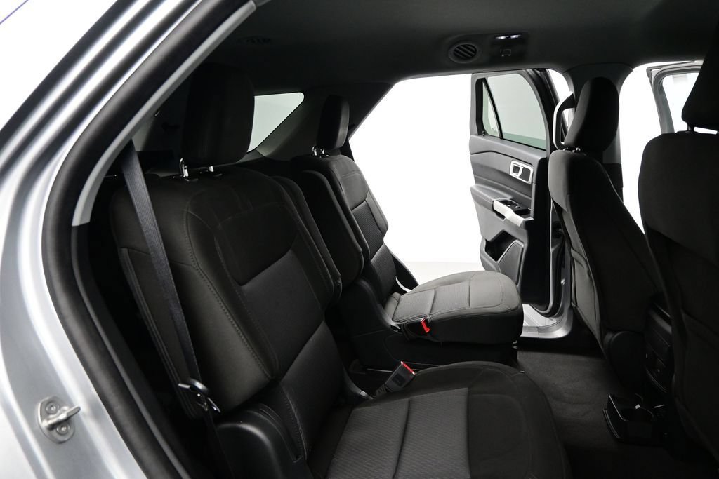 Used 2022 Ford Explorer XLT RWD image 25